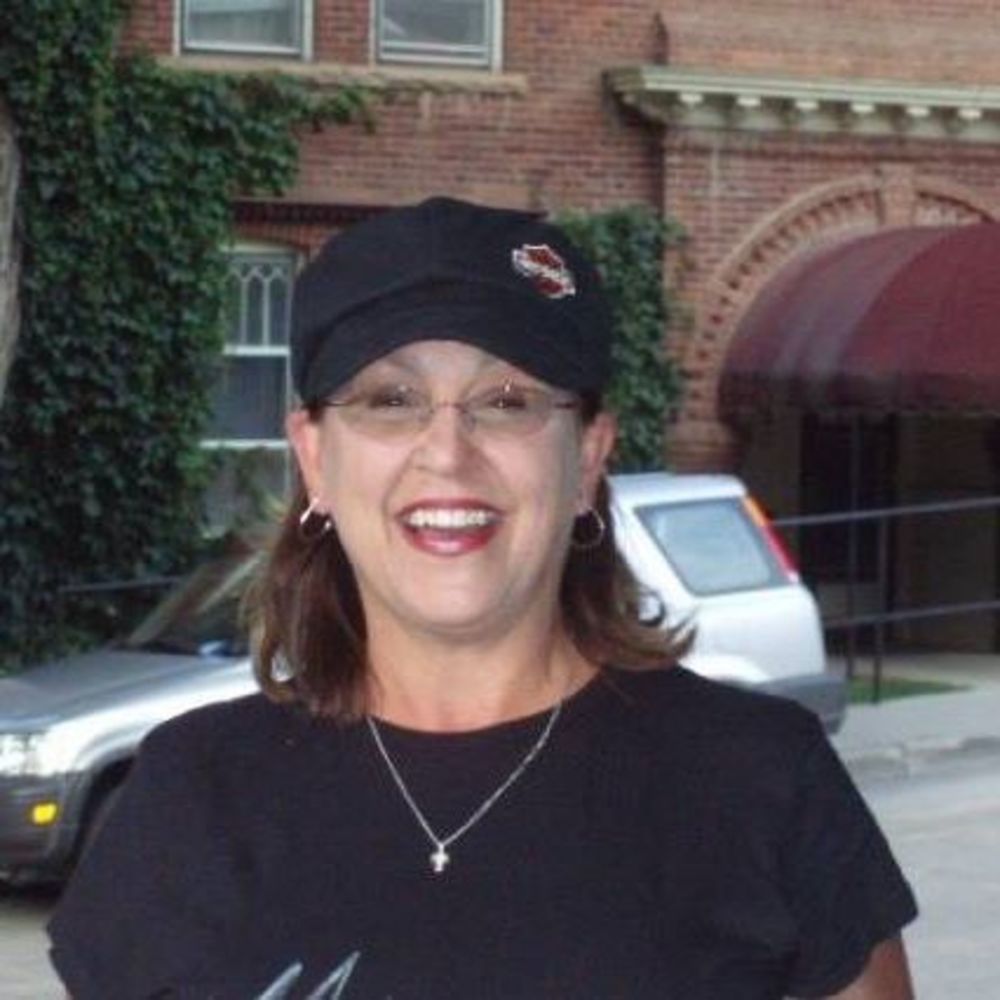 Meet your Posher, Linda